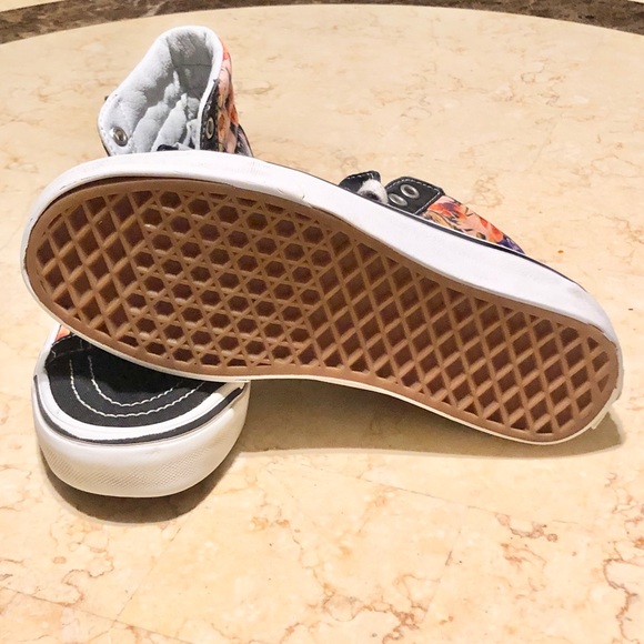 🌟🌟SOLD🌟🌟Vans Off The Wall High Top Sneaker 👟 - Picture 5 of 6